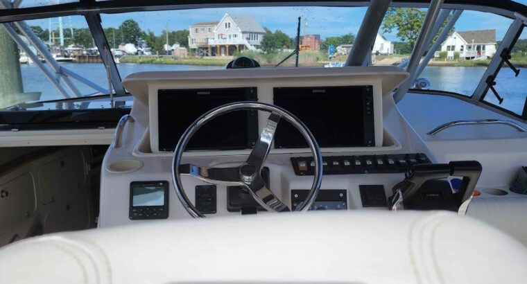 2004 Grady-White 33 express