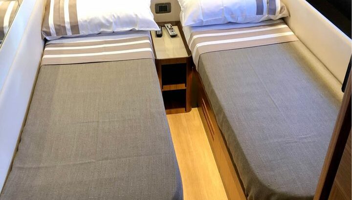 2018 ABSUTE YACHTS navetta 58
