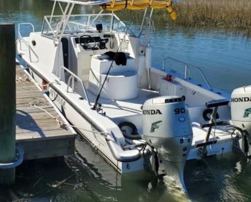 2005 Twin Vee Powercat hawaiian