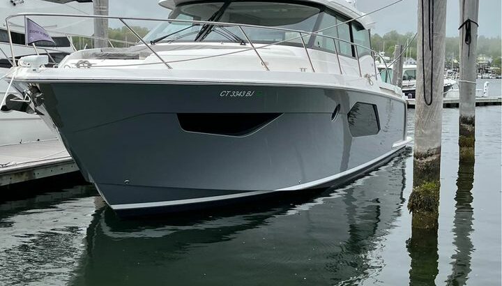 2020 Tiara 49c