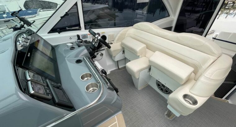 2015 Formula 45 yacht
