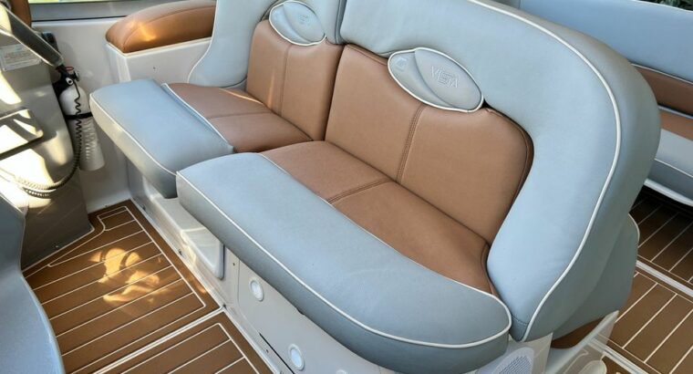 2000 Four Winns 328 vista