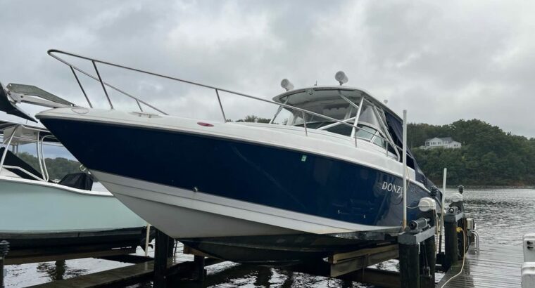2005 Donzi 38 zsf