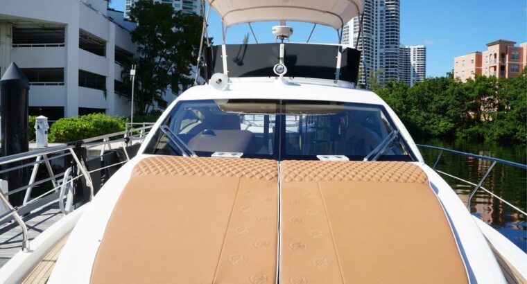 2017 AZIMUT 42’ FLYBRIDGE