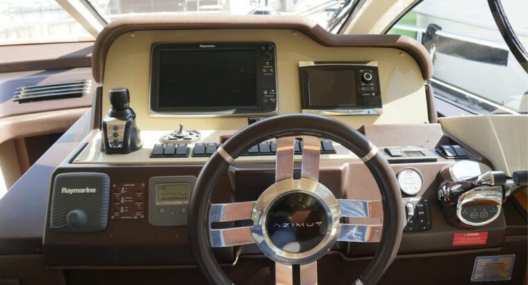 2017 AZIMUT 42’ FLYBRIDGE