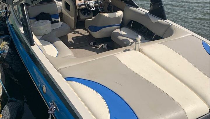 Malibu VLX 20 Wakeboard Boat