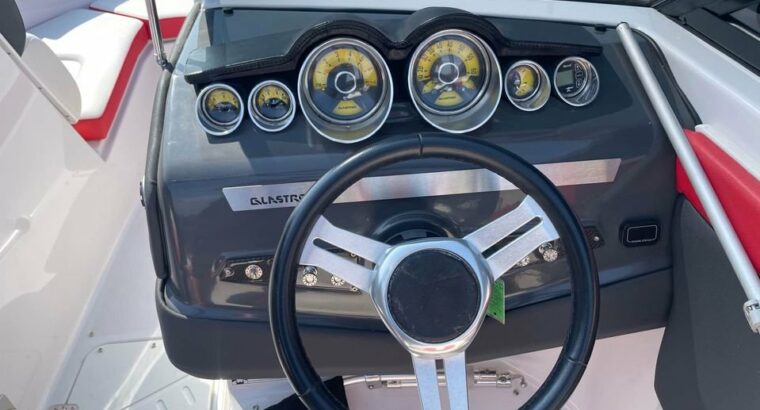 2017 Glastron gt245