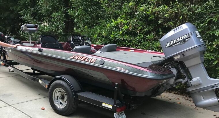 2000 Javelin 19’ renegade dual console