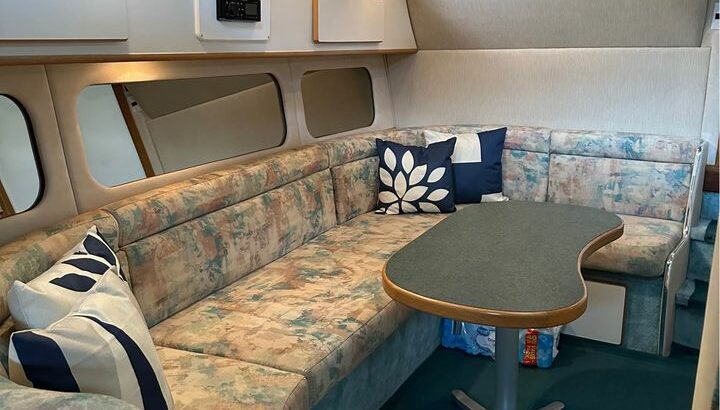 1994 Sea Ray 370 express cruiser