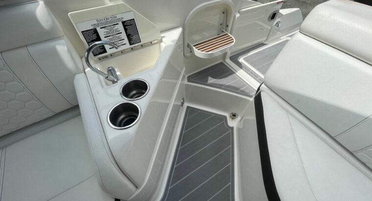 2018 Sea Ray sdx 270