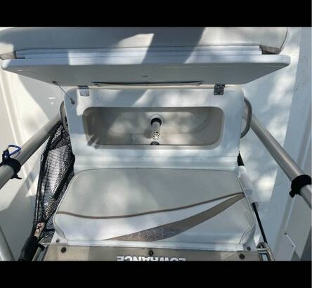 2003 Aquasport osprey 200