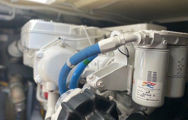 2018 carver 40 command bridge