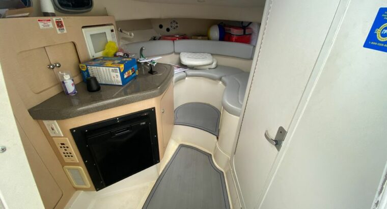 2000 BOSTON WHALER 305 conquest