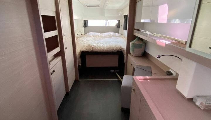 2021 Fountaine Pajot saona 47