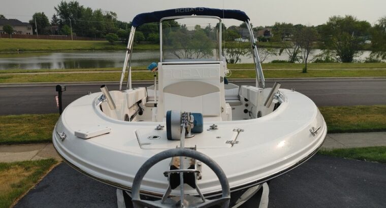 2014 Robalo r180 center console