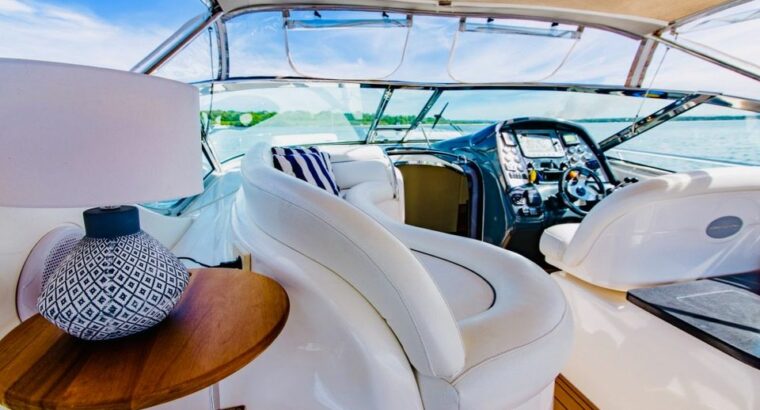2007 Mustang 4200 (42ft) diesel sports cruiser