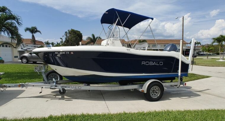 2014 Robalo r180 center console