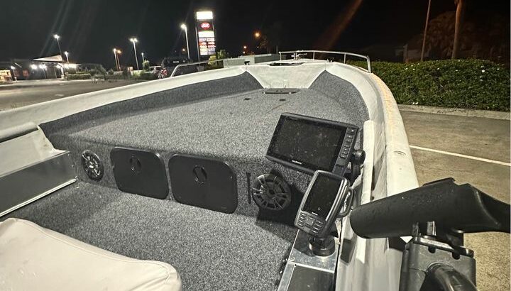 1998 Haines Hunter seaquell 460 open